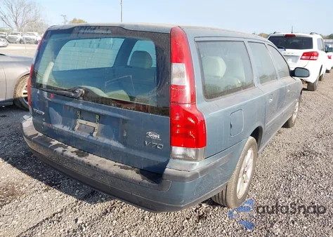 2002 Volvo V70 2.4 A/2.4 A Sr/2.4 M из США, поврежденный, VIN YV1SW61R422238071